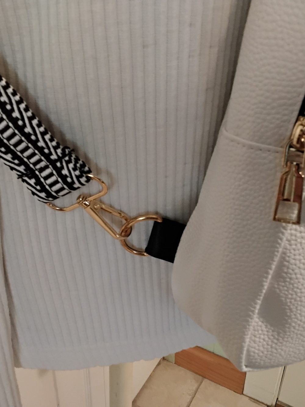 4004 White Leatherette Crossbody Sling Backpack with Patterned Strap - Picture 5 of 7